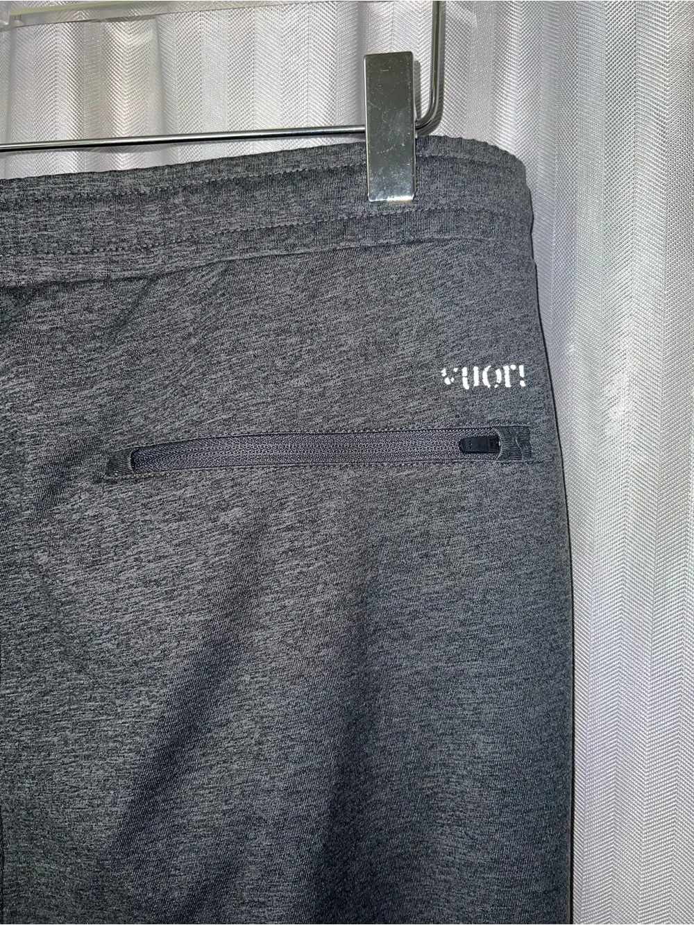 Vuori Men's Sunday Best Charcoal Gray Jogger Sweatpants with Zipper Pocket XXL